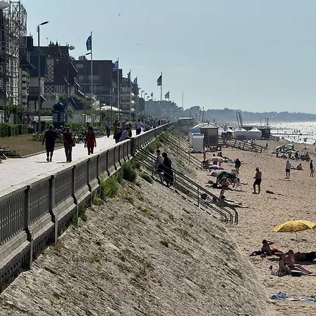 Les Dunes De 100m Διαμέρισμα Cabourg