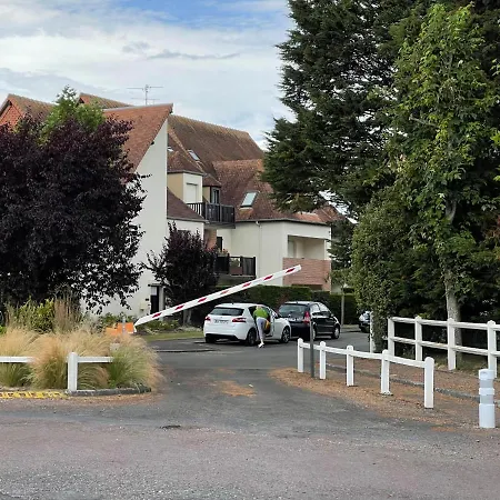 Les Dunes De 100m Апартаменты *